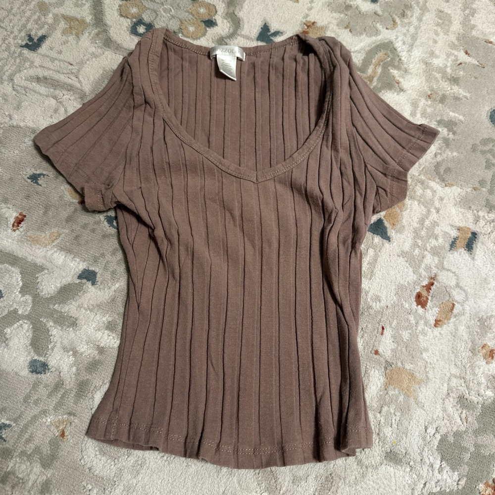 V-Neck cropped top